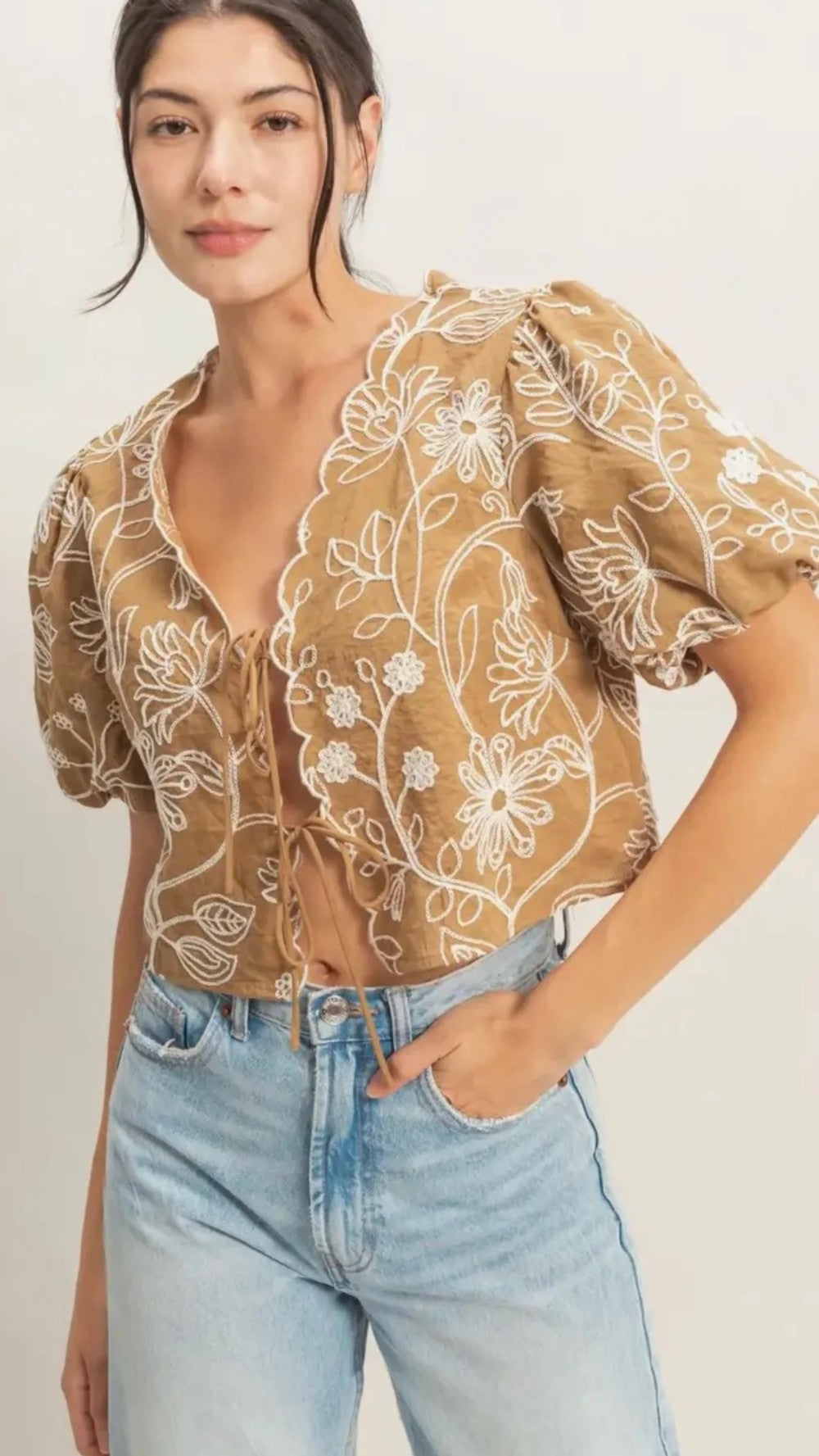 The Camila Floral Embroidered Top|8477