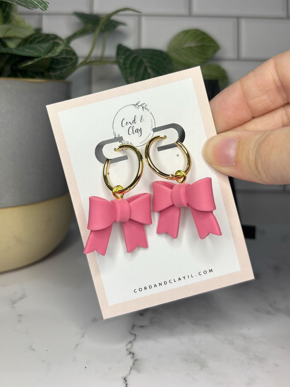 Bubble Gum 3D Bow Hoops NF|5208