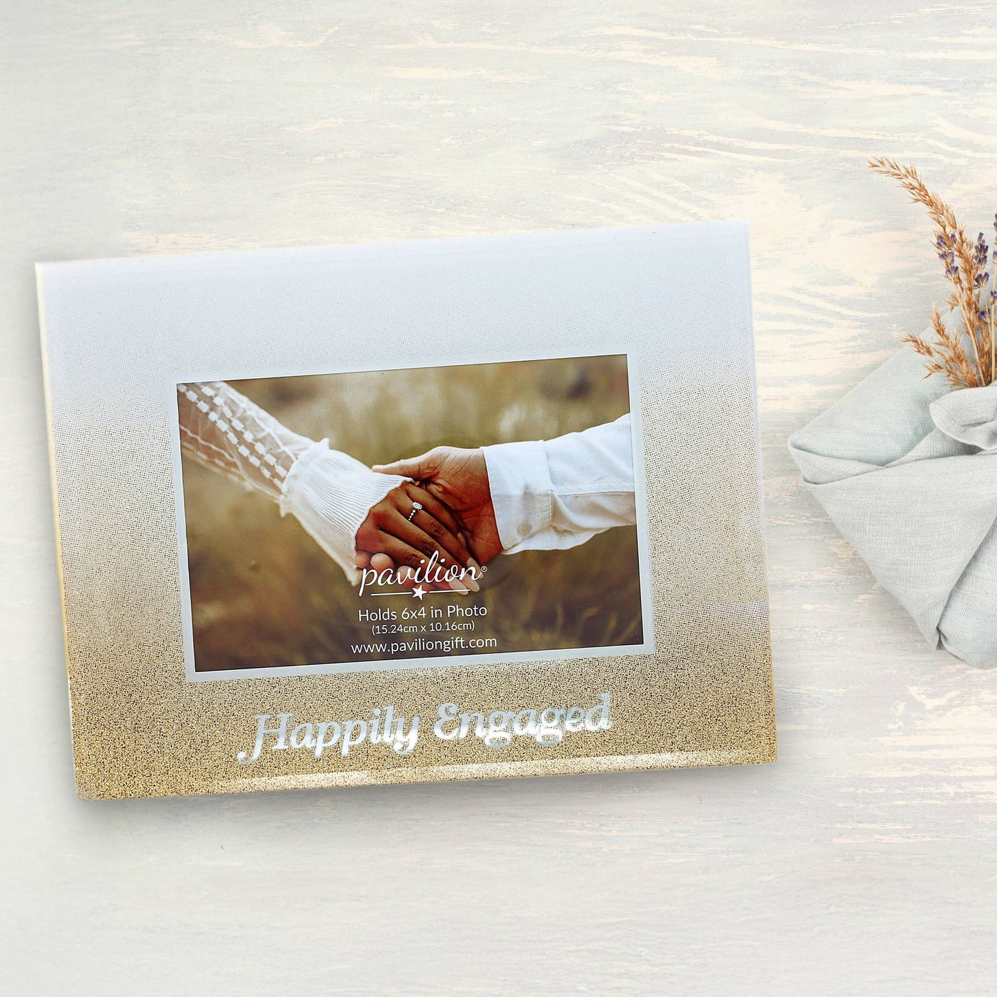 Happily Engaged - 8.75" x 6.75" Frame (Holds 6" x 4" Photo)