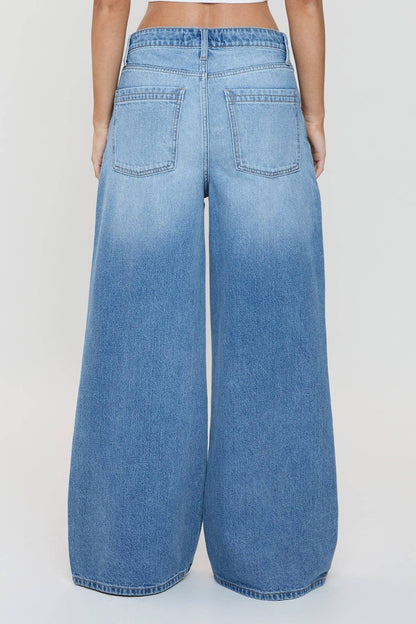 Billie Relaxed Rise Baggy Wide Leg Jeans