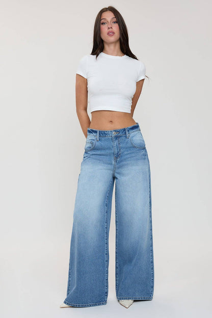 Billie Relaxed Rise Baggy Wide Leg Jeans