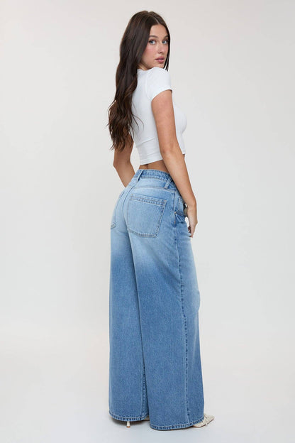 Billie Relaxed Rise Baggy Wide Leg Jeans