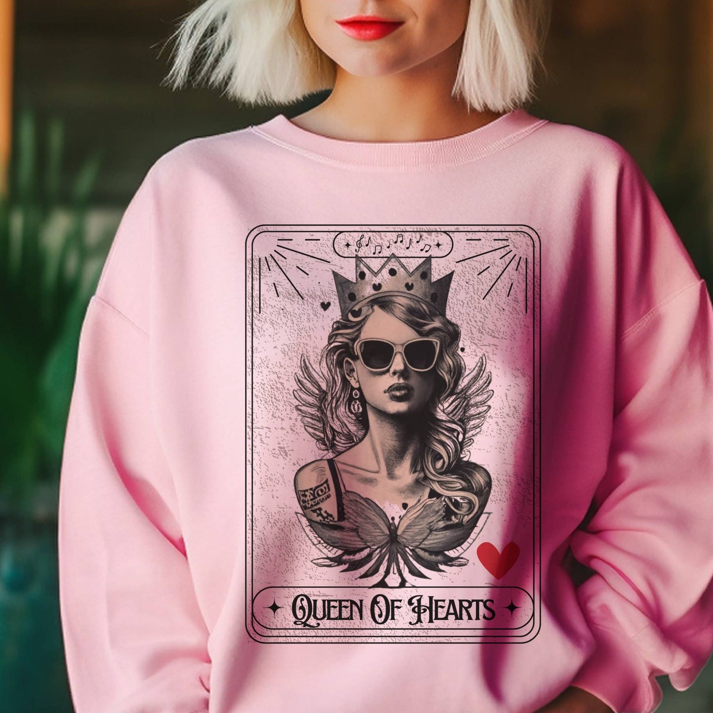 Taylor Queen of Hearts Crew