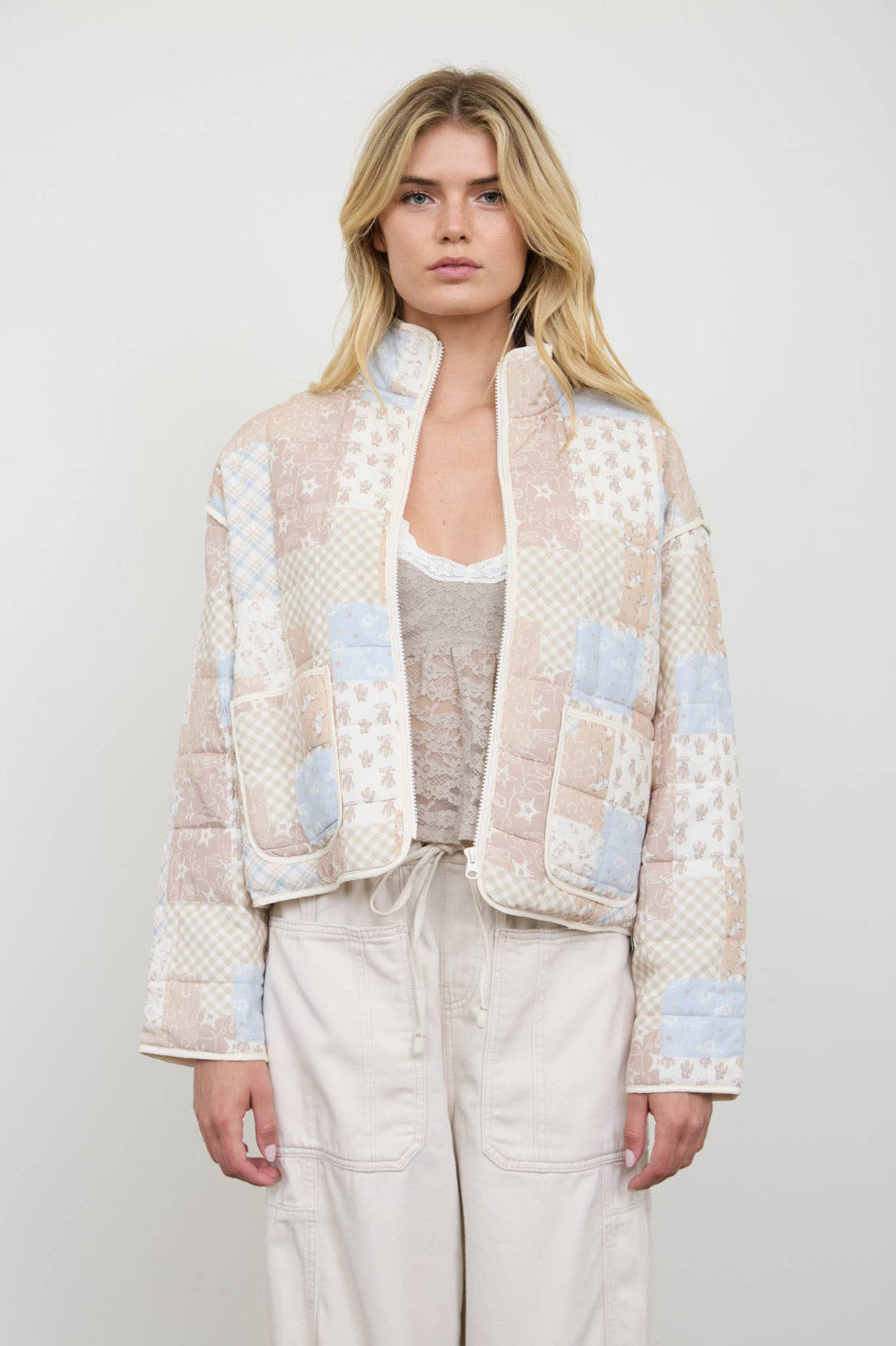 MULTI-PATTERN WESTERN QUILTED ZIP-UP JACKET: KHAKI MULTI|9357