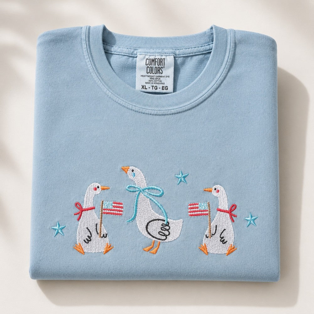 Patriotic Geese Trio Embroidered Tee|7776