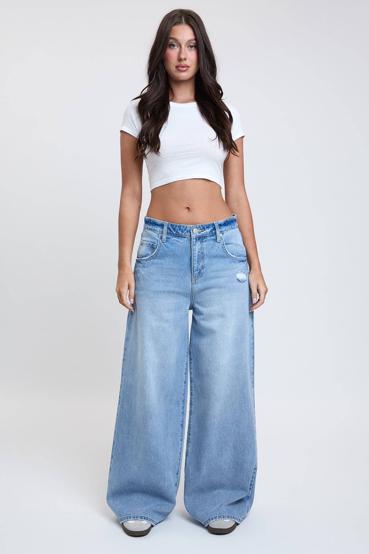 Billie Relaxed Rise Baggy Wide Leg Jeans