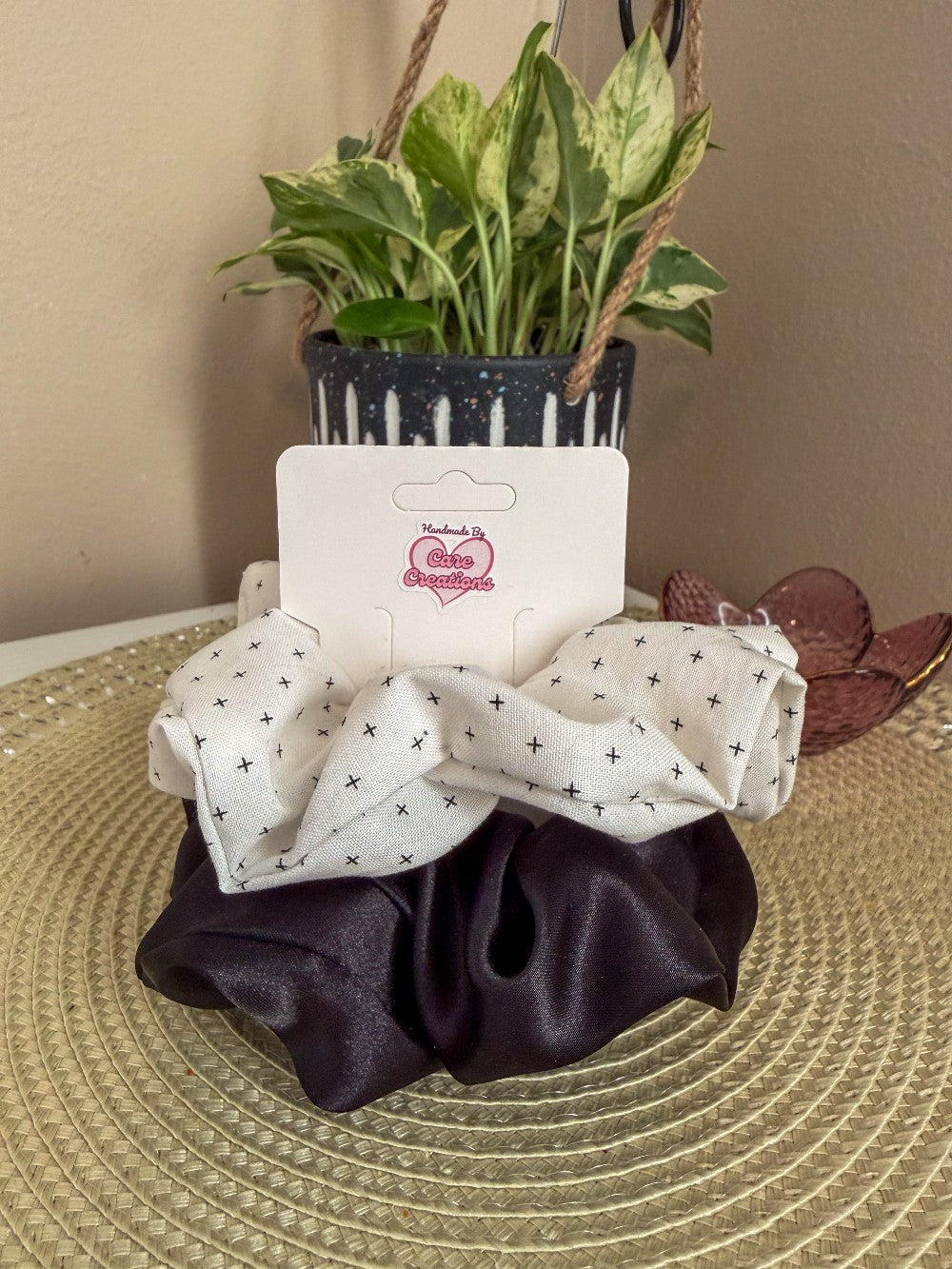 Black and Cross Pattern Scrunchie Set|7410