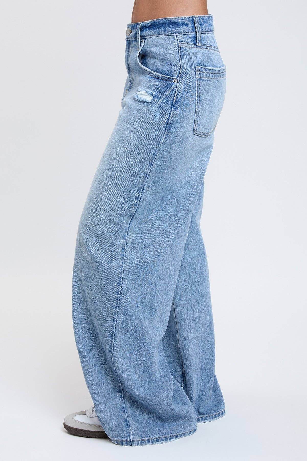 Billie Relaxed Rise Baggy Wide Leg Jeans