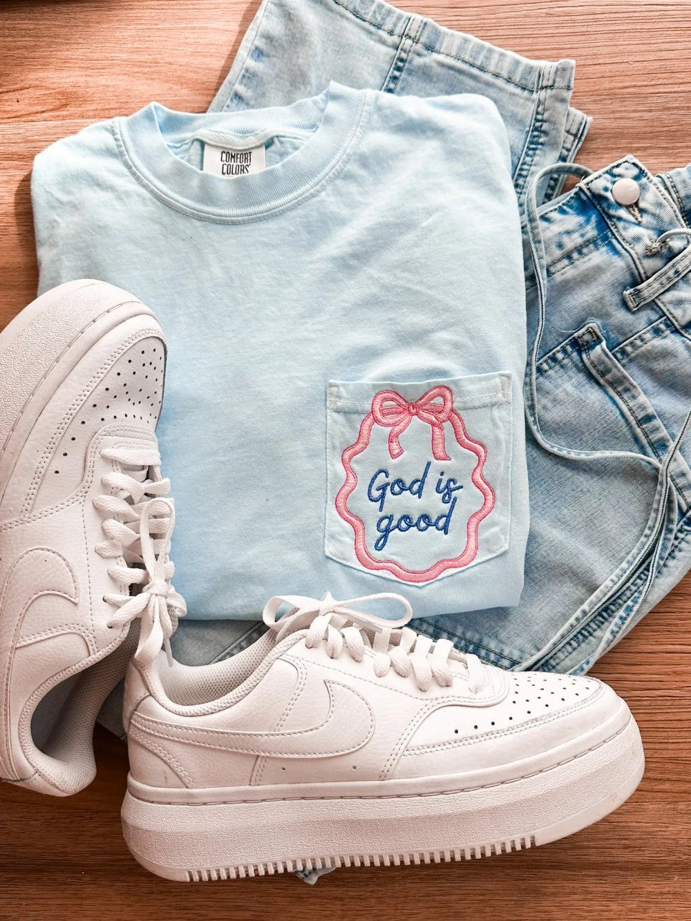 God Is Good Bow Embroidered Tee|7837