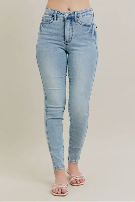 Mid Rise Tummy Control Vintage Wash Skinny|942