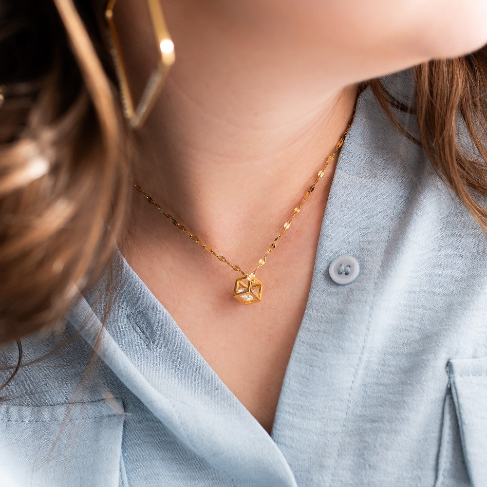 Finley Cube Pendant Necklace|1299