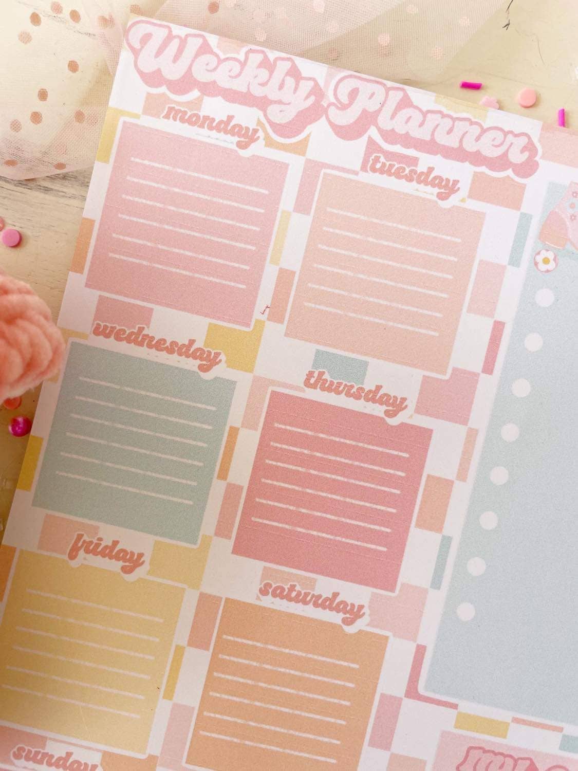 Retro Weekly Planner